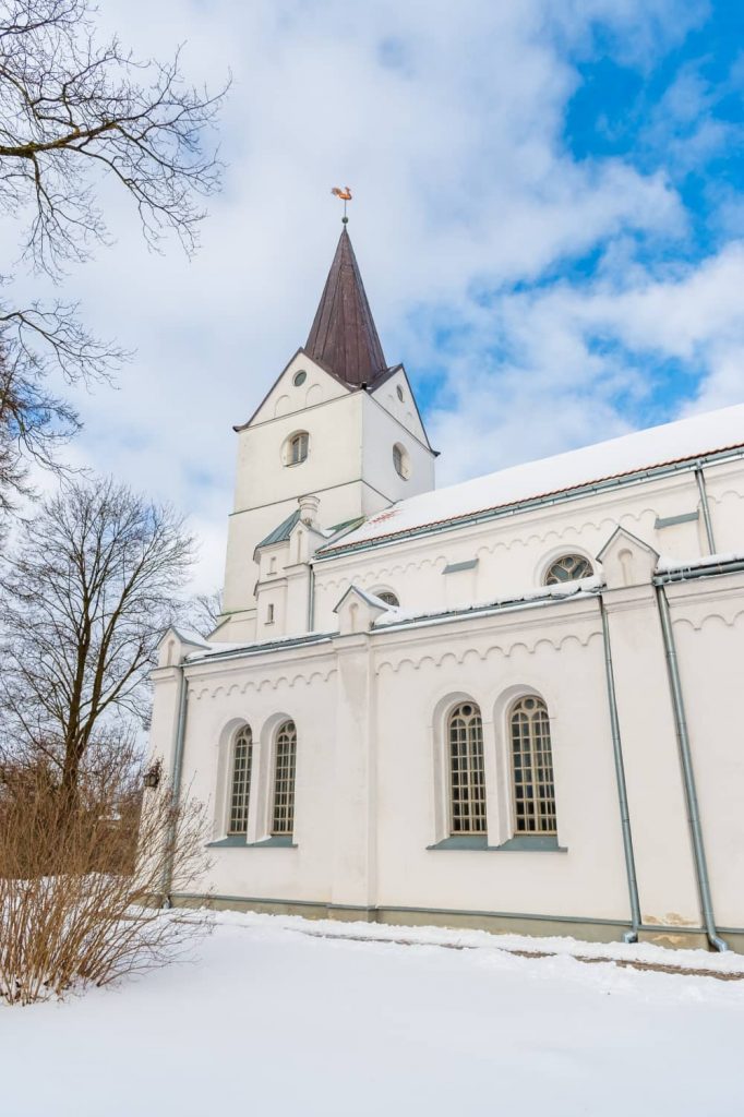 Saldus Sv. Jāņa draudzes baznīca